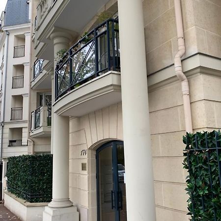 Lieu De Ressourcement A Robinson Lejlighed Le Plessis-Robinson Eksteriør billede